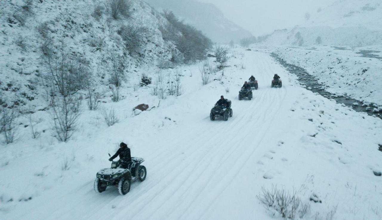 Hostel Gudauri Adventure Kültér fotó